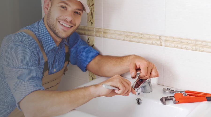 Handle or spout repair in Hempstead, NY